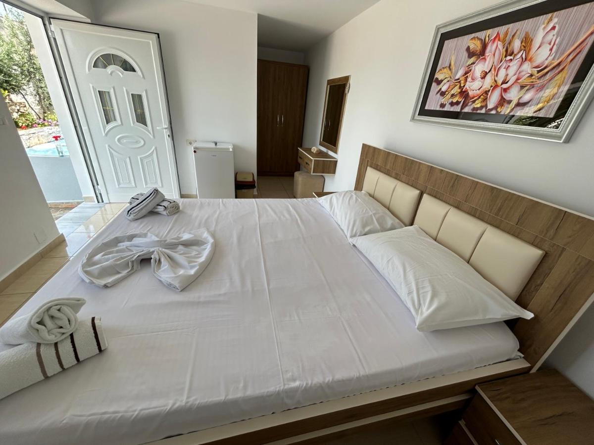 Eri Rooms Sarandë Buitenkant foto