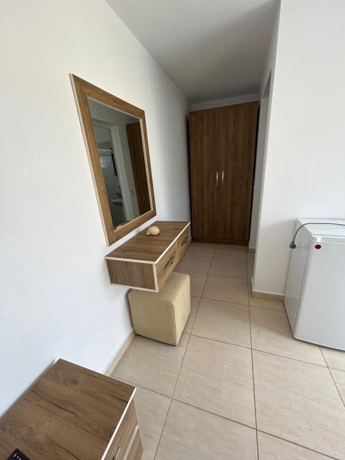 Eri Rooms Sarandë Buitenkant foto