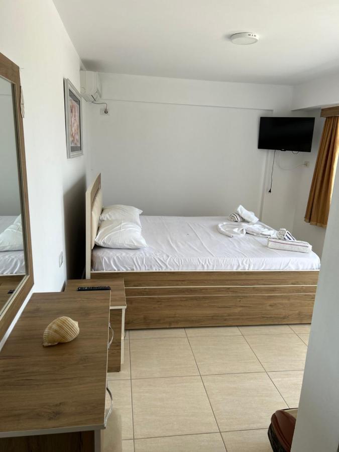 Eri Rooms Sarandë Buitenkant foto