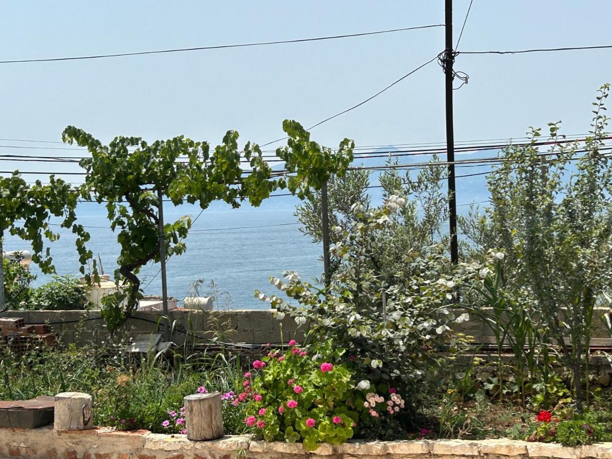Eri Rooms Sarandë Buitenkant foto